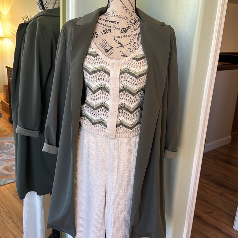 Women’s Longline Blazer!! - Picture 9 of 9